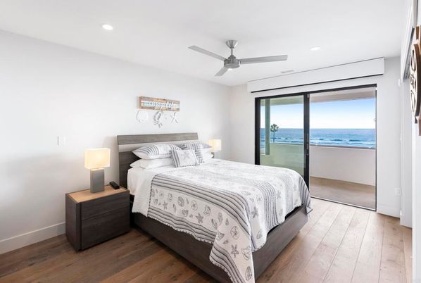 Bedroom, Interior, Recessed Lighting, Water, Wood Texture Flooring
