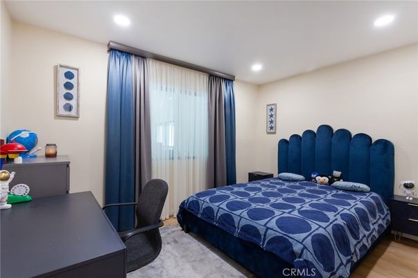 Bedroom, Home Office, Interior, Recessed Lighting
