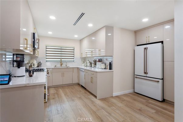 Interior, Kitchen, Recessed Lighting, Wood Texture Flooring