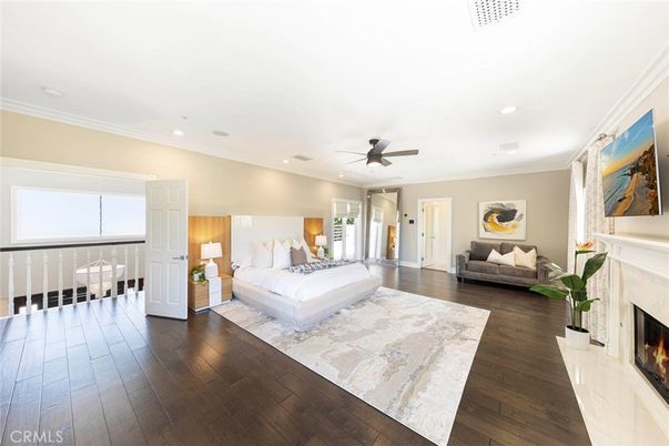 Bedroom, Fireplace, Interior, Recessed Lighting, Wood Texture Flooring