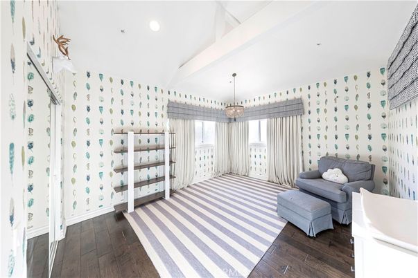 Chandelier, Interior, Recessed Lighting, Wood Texture Flooring