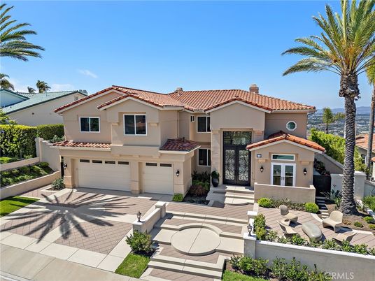 Attached, Exterior, Facade, Mediterranean