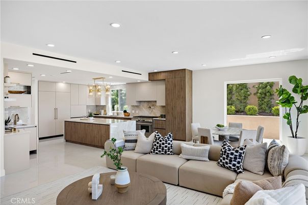 Chandelier, Dining room, Interior, Kitchen, Living room, Recessed Lighting, Stainless Steel Appliances