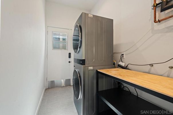 Interior, Utility Closets, Washer