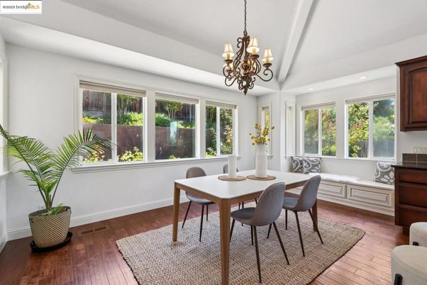 Chandelier, Dining room, Interior, Recessed Lighting, Wood Texture Flooring