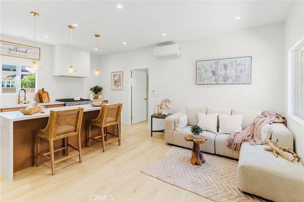Interior, Kitchen, Living room, Pendant Lights, Recessed Lighting, Wood Texture Flooring