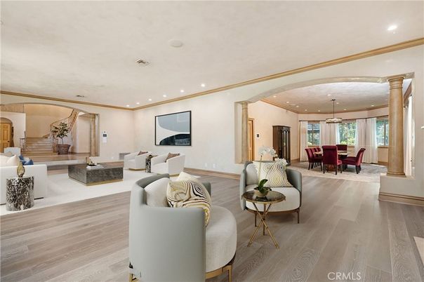 Dining room, Interior, Living room, Pendant Lights, Recessed Lighting, Wood Texture Flooring