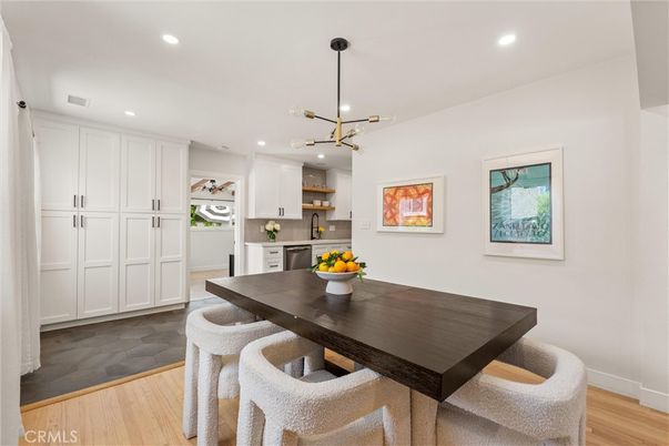 Dining room, Interior, Kitchen, Pendant Lights, Recessed Lighting, Wood Texture Flooring