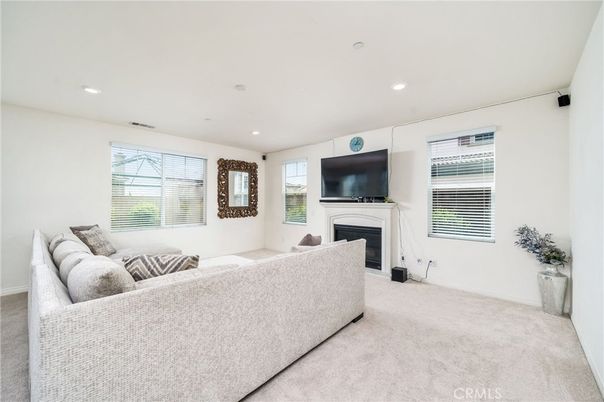 Fireplace, Interior, Living room, Recessed Lighting