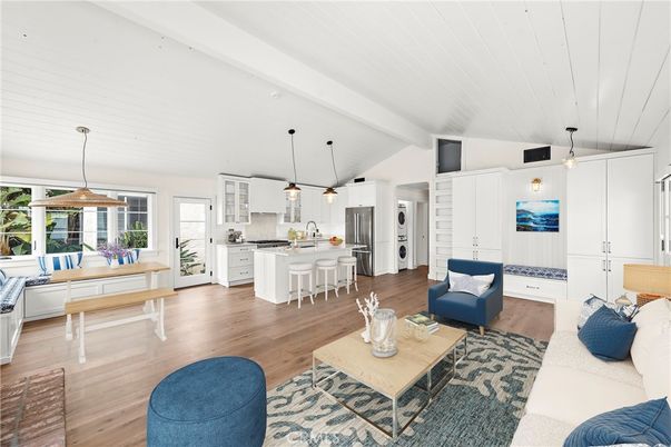 Interior, Kitchen, Living room, Pendant Lights, Wood Texture Flooring