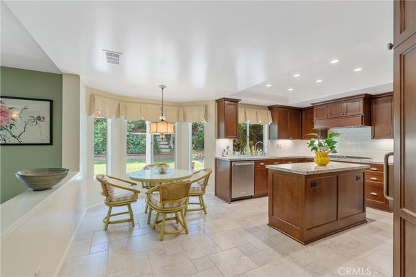 Dining room, Interior, Kitchen, Pendant Lights, Recessed Lighting, Stainless Steel Appliances