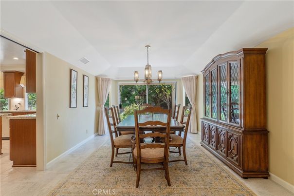 Chandelier, Dining room, Interior