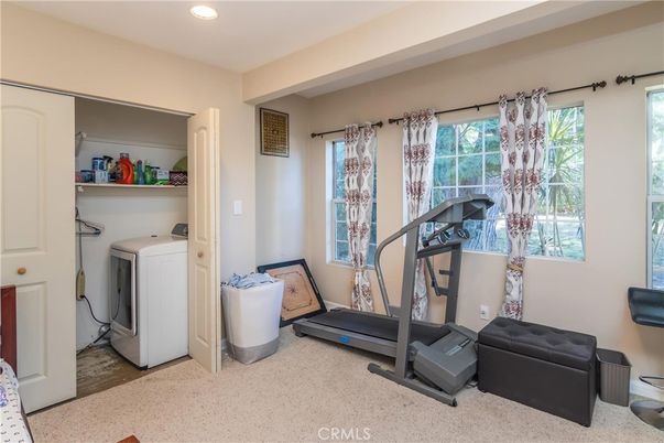 Fitness Equipment, Interior, Recessed Lighting, Washer