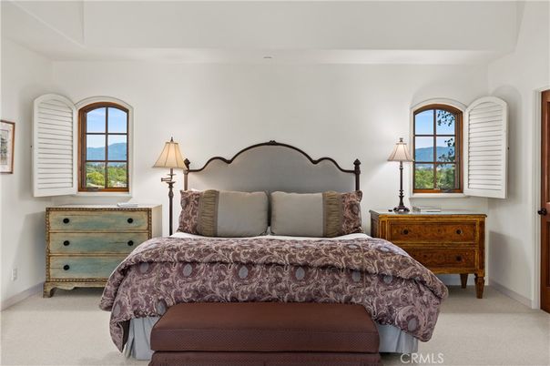 Bedroom, Interior, Water