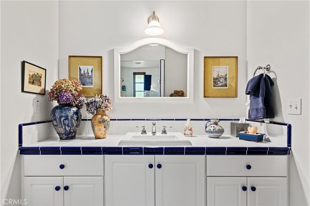 Bathroom, Interior, Tile Countertops