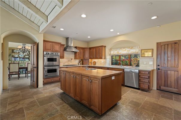Dining room, Interior, Kitchen, Recessed Lighting, Stainless Steel Appliances