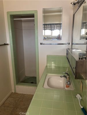 Bathroom, Interior, Tile Countertops