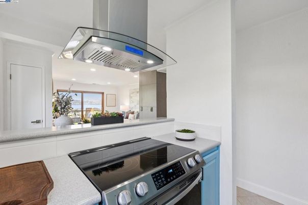 Interior, Kitchen, Living room, Recessed Lighting, Stainless Steel Appliances, Water