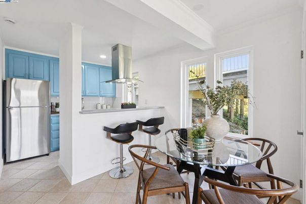 Dining room, Interior, Kitchen, Recessed Lighting