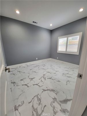 Empty room, Interior, Marble, Recessed Lighting