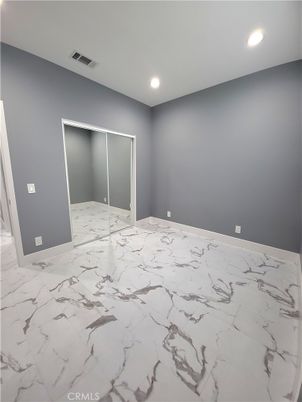 Empty room, Interior, Marble, Recessed Lighting