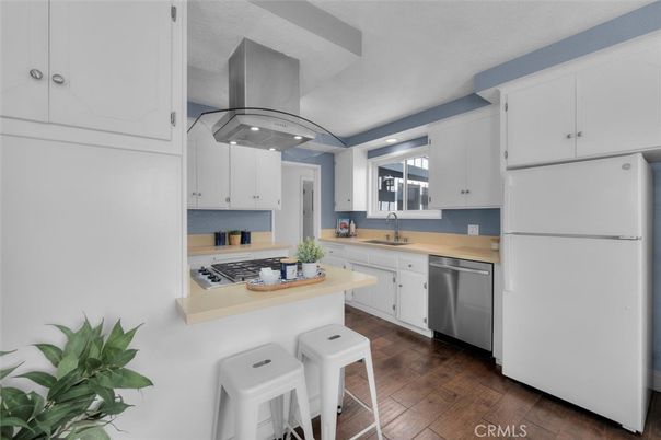 Interior, Kitchen, Recessed Lighting, Wood Texture Flooring
