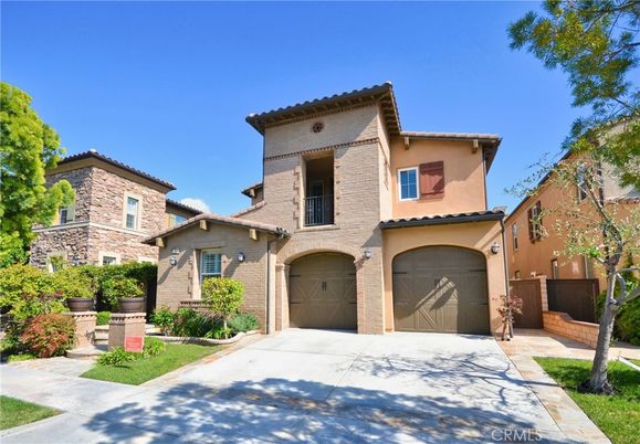 Attached, Exterior, Facade, Brick Facade, Mediterranean