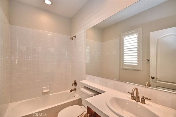 Bathroom, Interior, Recessed Lighting, Tile Countertops