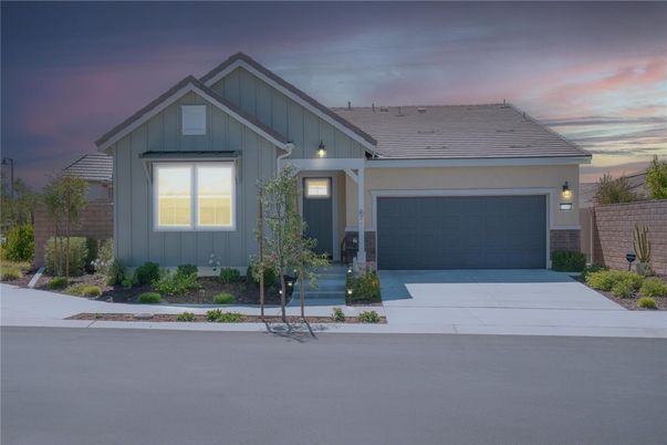Attached, Exterior, Facade, Farmhouse