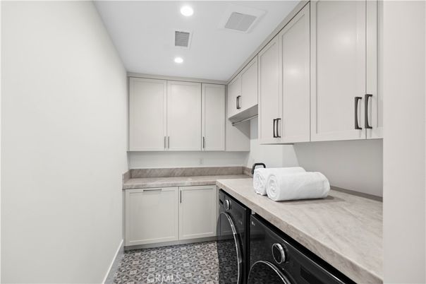 Interior, Recessed Lighting, Washer
