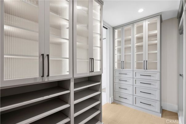 Interior, Recessed Lighting, Walk-in Closets, Wood Texture Flooring