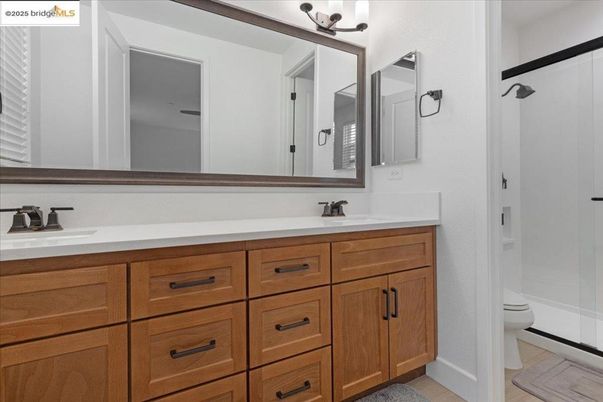 Bathroom, Dual Sink Vanities, Interior