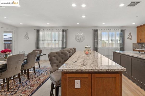 Dining room, Interior, Kitchen, Recessed Lighting, Wood Texture Flooring
