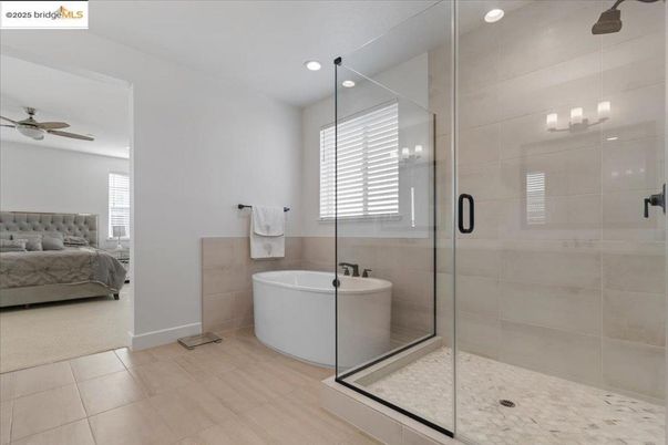 Bathroom, Bedroom, Glass Shower, Interior, Pendant Lights, Recessed Lighting