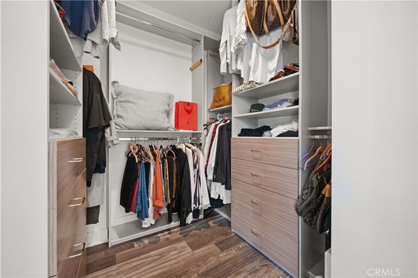 Interior, Walk-in Closets, Wood Texture Flooring