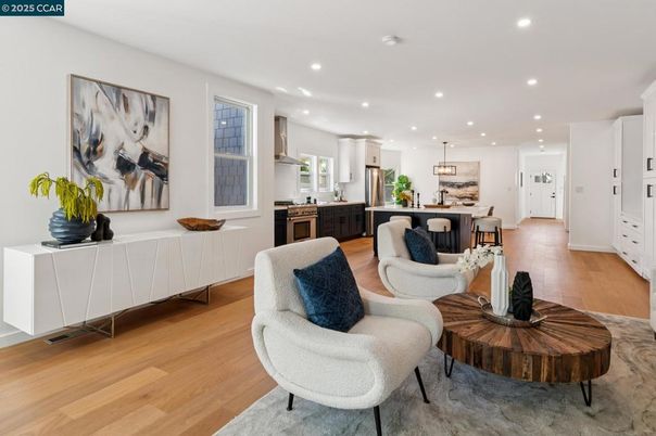 Dining room, Interior, Kitchen, Living room, Pendant Lights, Recessed Lighting, Stainless Steel Appliances, Wood Texture Flooring
