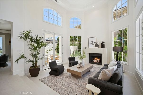 Fireplace, Interior, Living room, Recessed Lighting