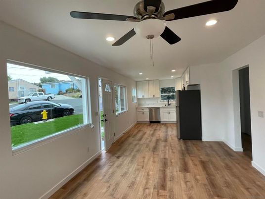 Interior, Kitchen, Recessed Lighting, Wood Texture Flooring