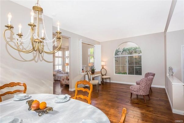 Chandelier, Dining room, Interior, Living room, Wood Texture Flooring