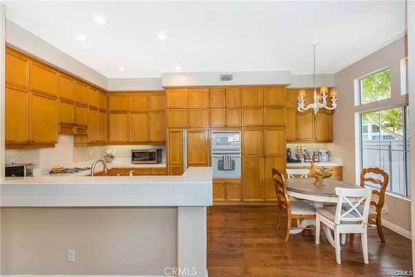 Chandelier, Dining room, Interior, Kitchen, Recessed Lighting, Wood Texture Flooring