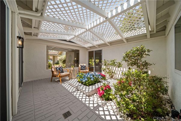 Exterior, Glass Ceilings, Sun Room