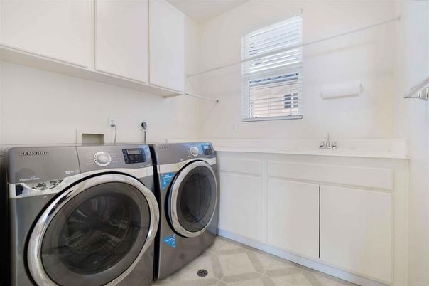 Interior, Washer