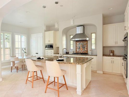Dining room, Interior, Kitchen, Pendant Lights, Recessed Lighting