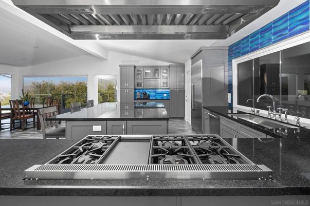 Dining room, Interior, Kitchen, Stainless Steel Appliances