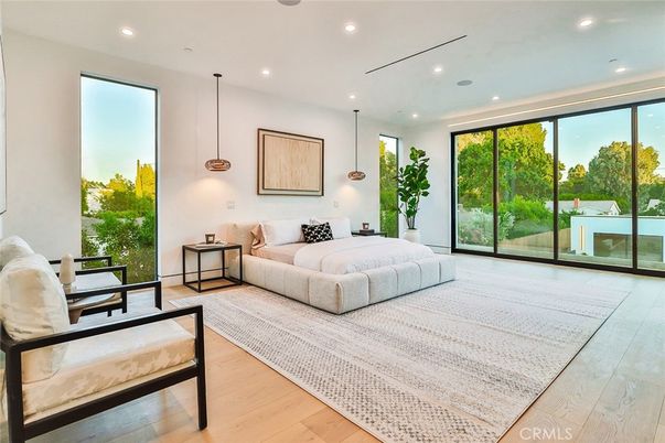 Bedroom, Interior, Pendant Lights, Recessed Lighting, Wood Texture Flooring