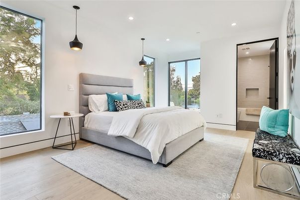 Bedroom, Interior, Pendant Lights, Recessed Lighting, Wood Texture Flooring