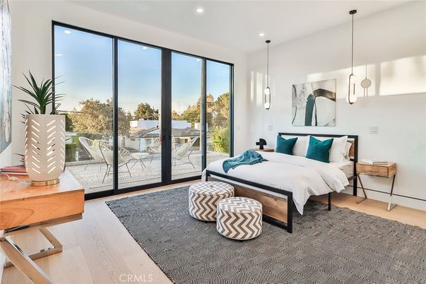 Bedroom, Interior, Pendant Lights, Recessed Lighting, Water, Wood Texture Flooring