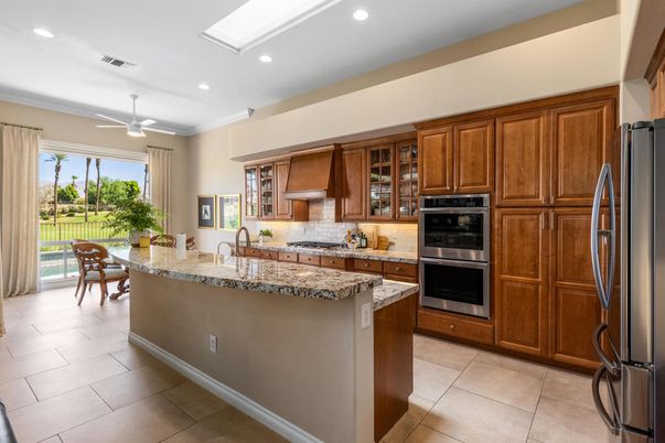 Dining room, Interior, Kitchen, Recessed Lighting, Stainless Steel Appliances