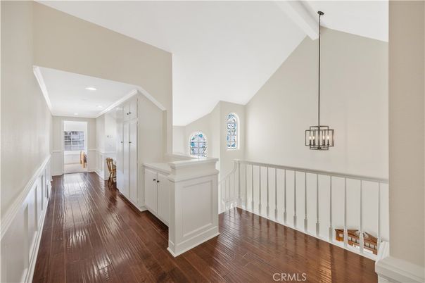 Interior, Pendant Lights, Recessed Lighting, Wood Texture Flooring