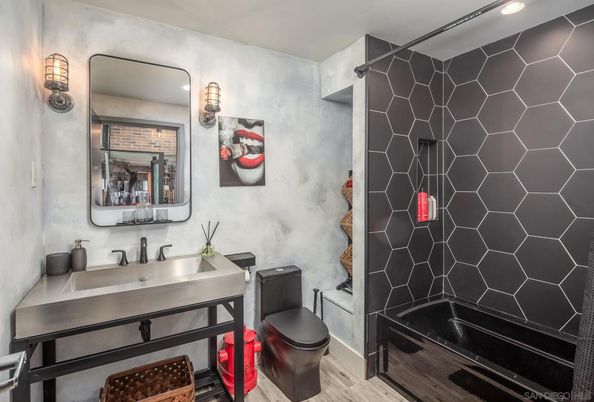 Bathroom, Interior, Recessed Lighting, Wood Texture Flooring